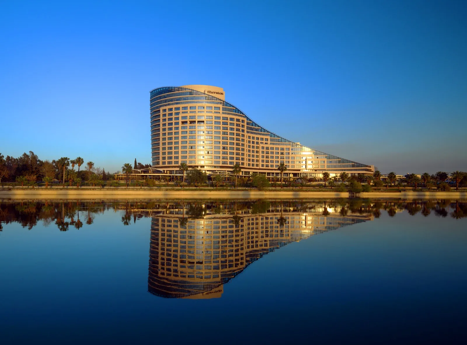 Sheraton Grand Hotel